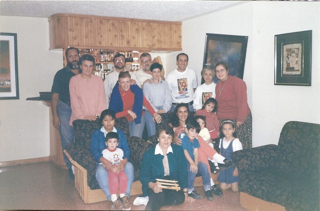 1996-07-Casa-de-Leonardo-y-caty-peregrinacion-Loja-ec-1024x674 Galeria